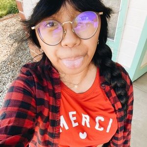 Meet your Posher, Edinette